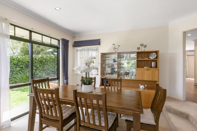 Photo of property in 2 Ridley Green, Churton Park, Wellington, 6037