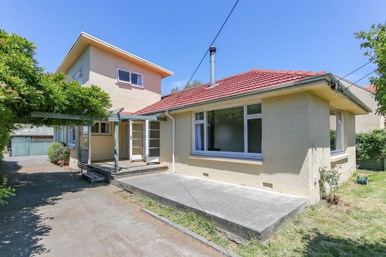Photo of property in 116 Avonhead Road, Avonhead, Christchurch, 8042