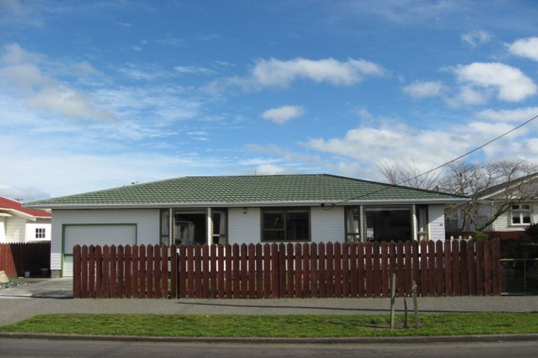 Photo of property in 12 Elizabeth Street, Masterton, 5810