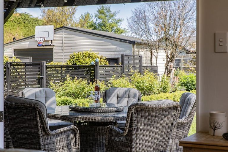 Photo of property in 6 Fairview Briars, Rangiora, 7400