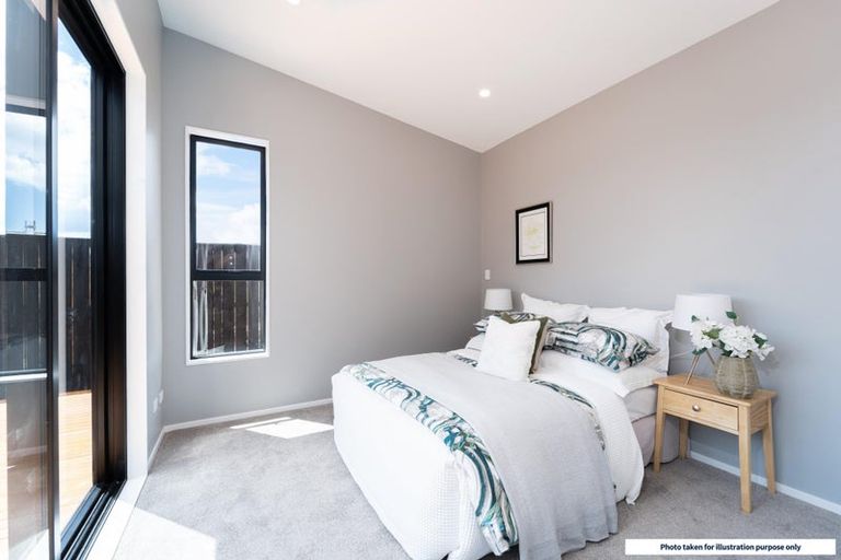 Photo of property in 3 Riroriro Road, Hobsonville, Auckland, 0616
