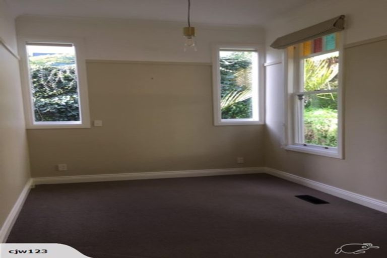 Photo of property in 179 Glenmore Street, Kelburn, Wellington, 6012