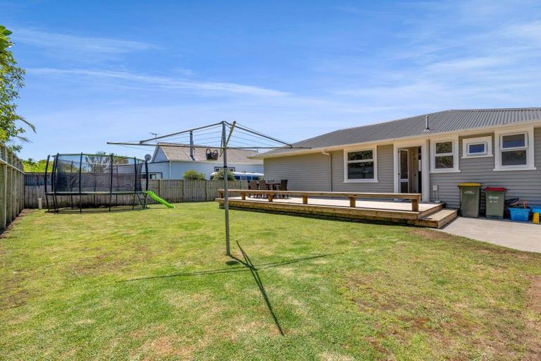 Photo of property in 63 Domett Street, Waitara, 4320