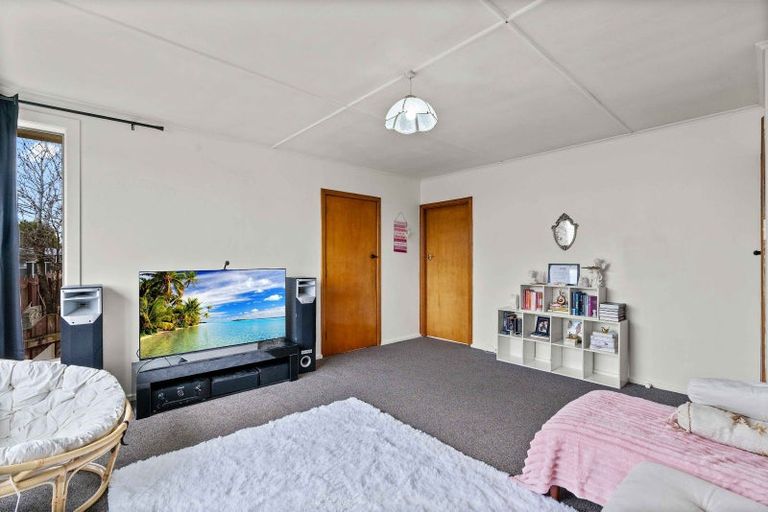 Photo of property in 66 Adamson Crescent, Glengarry, Invercargill, 9810