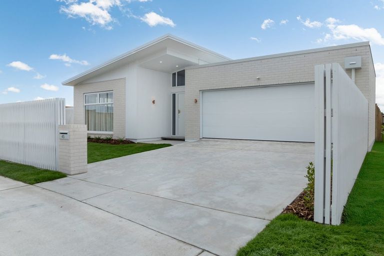 Photo of property in 45 Tangaroa Street, Cambridge, 3434