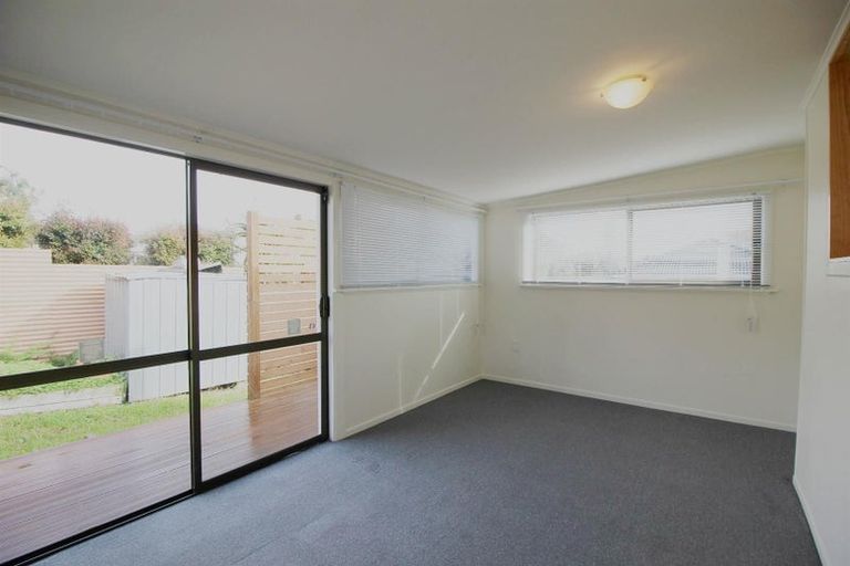 Photo of property in 8 Croydon Road, New Lynn, Auckland, 0600
