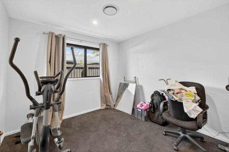 Photo of property in 11 Whitburn Avenue, Halswell, Christchurch, 8025