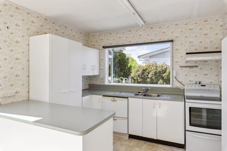 Photo of property in 24 Makarini Street, Paraparaumu, 5032