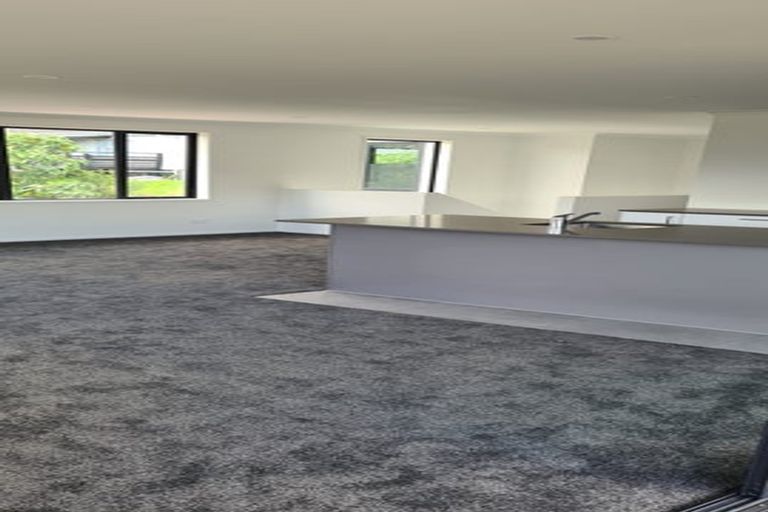 Photo of property in 23 Boundary Road, Opaheke, Papakura, 2113
