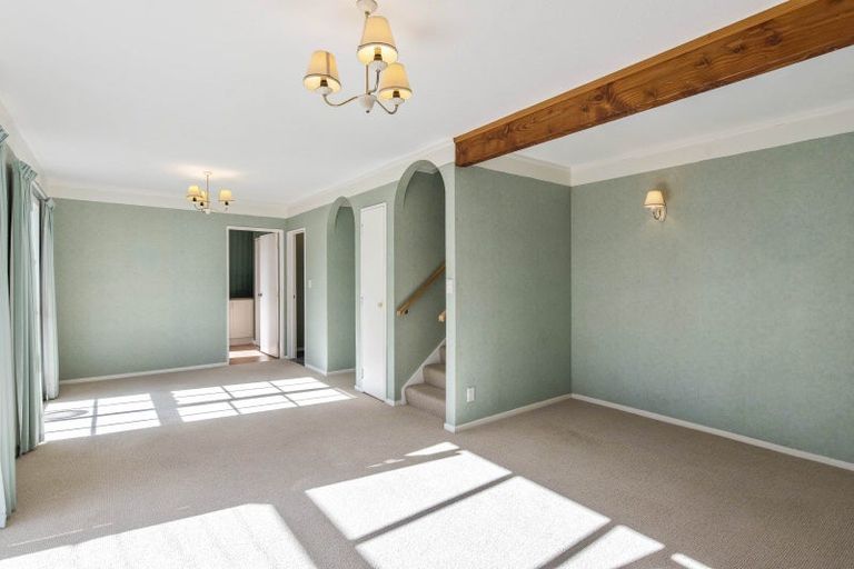 Photo of property in 17 Howell Road, Paraparaumu Beach, Paraparaumu, 5032