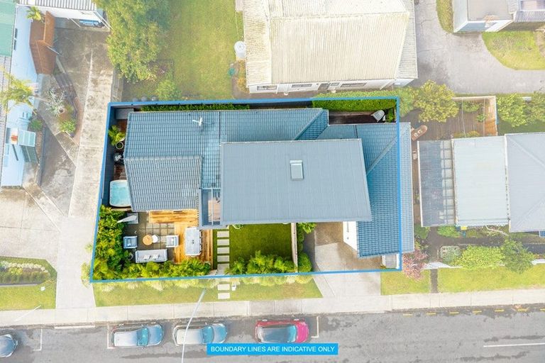 Photo of property in 26 Margaret Place, Milford, Auckland, 0620