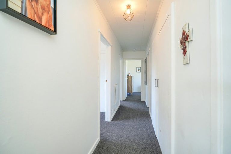 Photo of property in 6 Oteramika Road, Rockdale, Invercargill, 9812