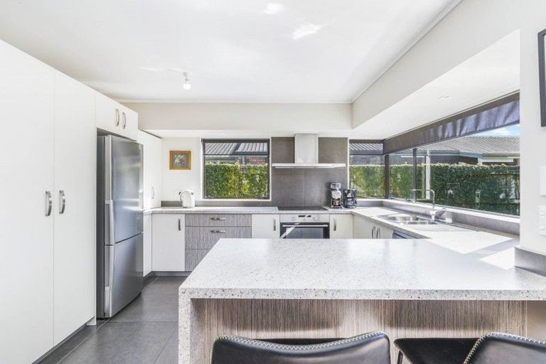 Photo of property in 62 Endeavour Avenue, Flagstaff, Hamilton, 3210