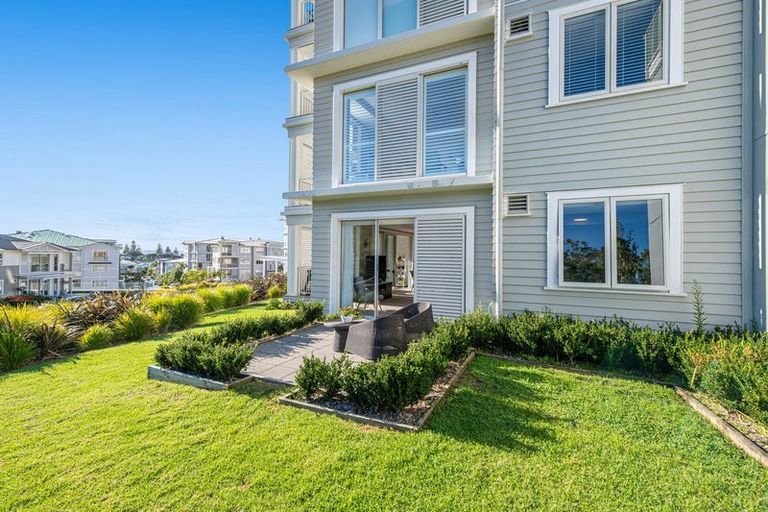 Photo of property in 152 Landmark Terrace, Orewa, 0931