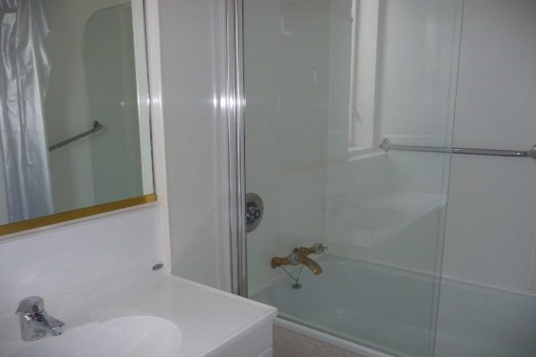 Photo of property in 141a Churton Drive, Churton Park, Wellington, 6037