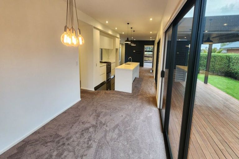 Photo of property in 507 Richmond Road, Lepperton, New Plymouth, 4373
