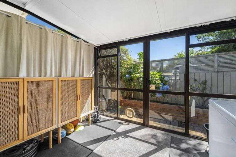 Photo of property in 62 Shepherd Road, Waipahihi, Taupo, 3330