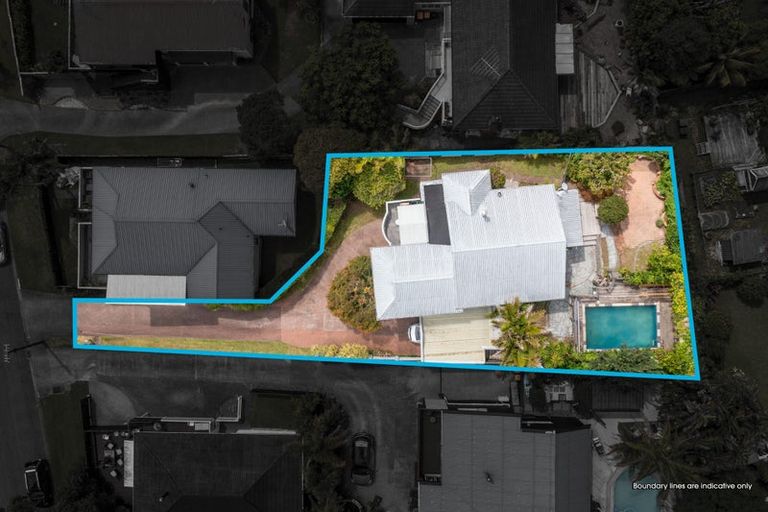 Photo of property in 1/22 Sandown Road, Rothesay Bay, Auckland, 0630