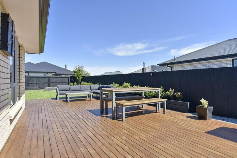 Photo of property in 6 Fearne Drive, Woodend, 7610