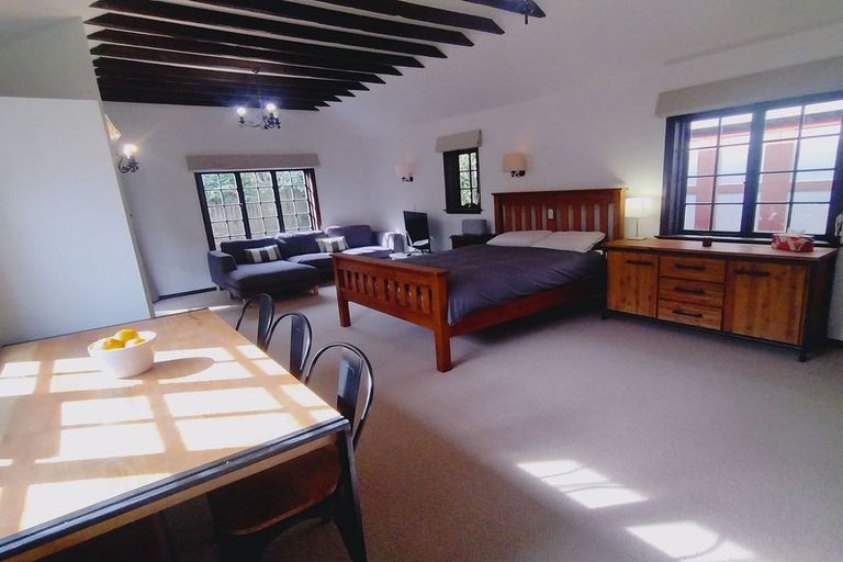 Photo of property in 19 Torwood Road, Khandallah, Wellington, 6035