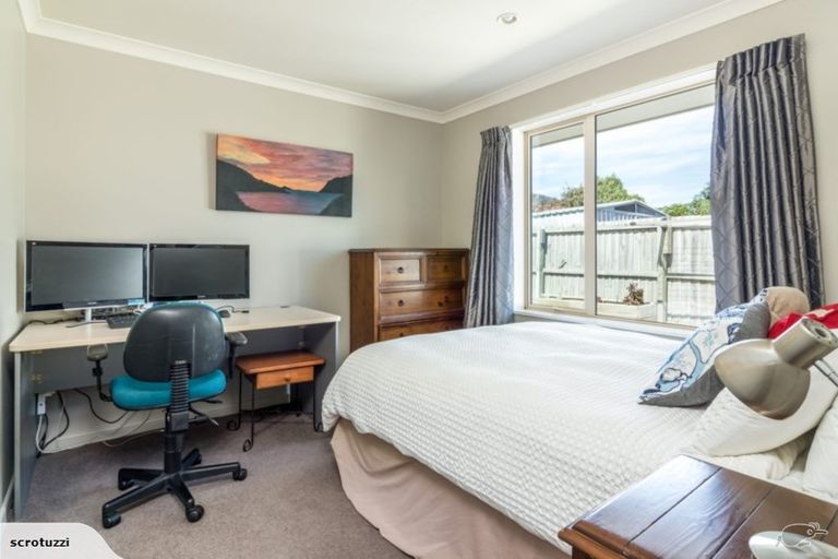 Photo of property in 16 Marlowe Place, Rolleston, 7614