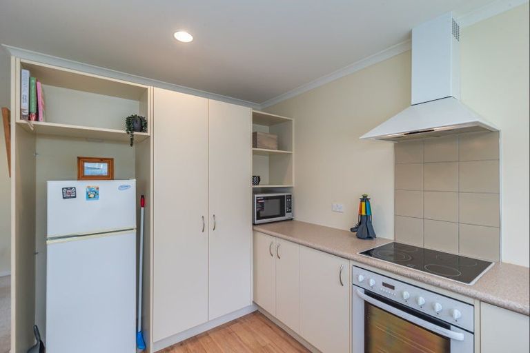 Photo of property in 66a Weraroa Road, Levin, 5510