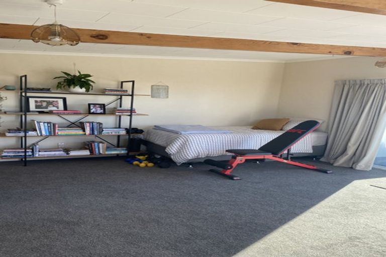 Photo of property in 21 Oxford Road, Rangiora, 7400