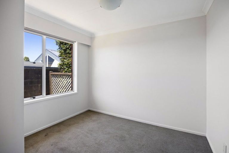 Photo of property in 364 Devon Street East, Strandon, New Plymouth, 4312