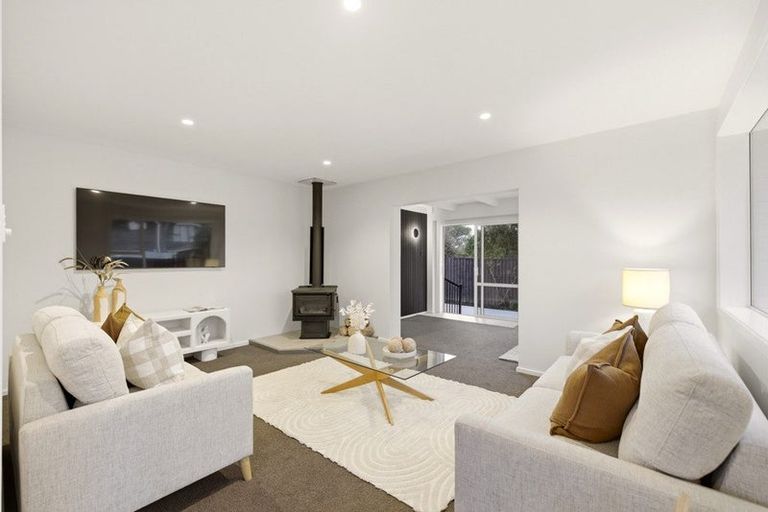 Photo of property in 274 Lake Terrace Road, Shirley, Christchurch, 8061
