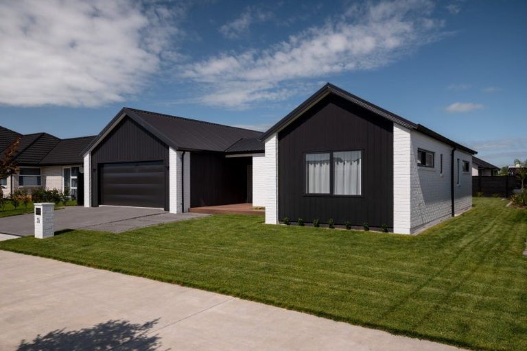 Photo of property in 25 Isobel Hodgson Drive, Cambridge, 3434