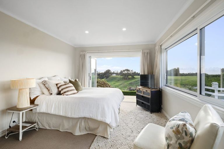 Photo of property in 167 Henwood Road, Paraite, New Plymouth, 4372