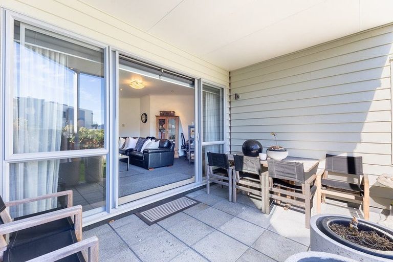 Photo of property in 10/4u Seaview Road, Paraparaumu Beach, Paraparaumu, 5032
