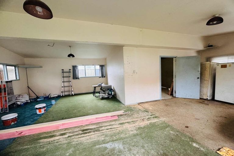 Photo of property in 1147 High Street, Taita, Lower Hutt, 5011