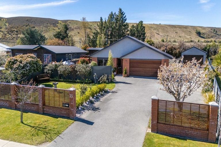Photo of property in 23 Albert Drive, Clyde, 9330