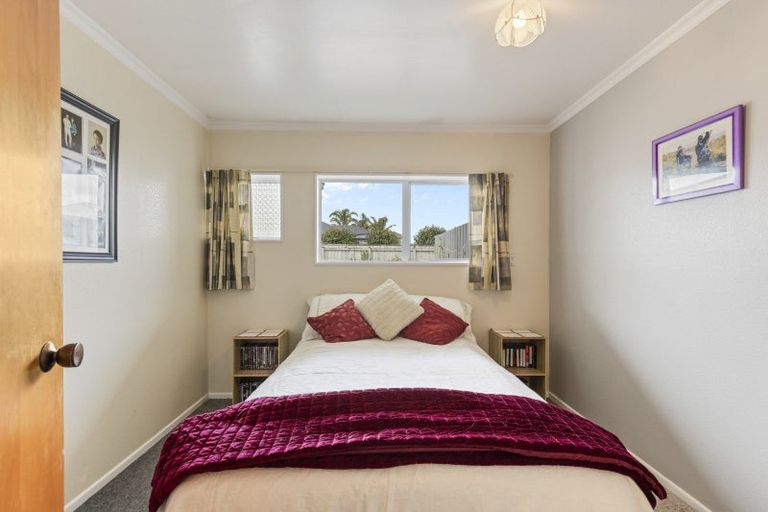 Photo of property in 2/220 Coronation Avenue, Welbourn, New Plymouth, 4310