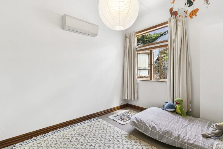 Photo of property in 7 Torquay Terrace, Newtown, Wellington, 6021