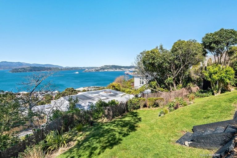 Photo of property in 15b Waru Street, Khandallah, Wellington, 6035