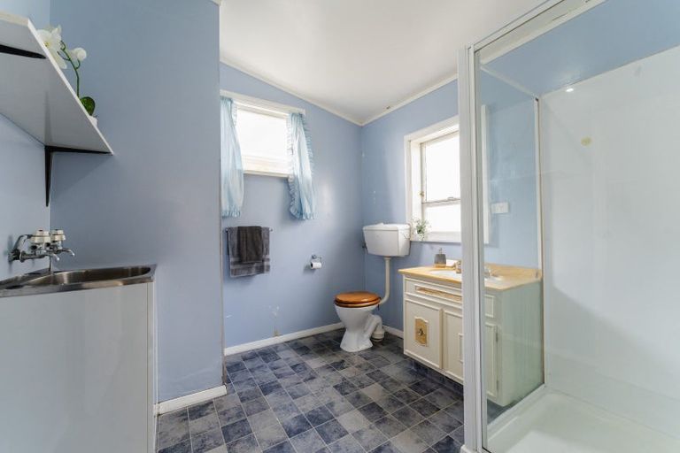 Photo of property in 18 Pencarrow Street, Caversham, Dunedin, 9012