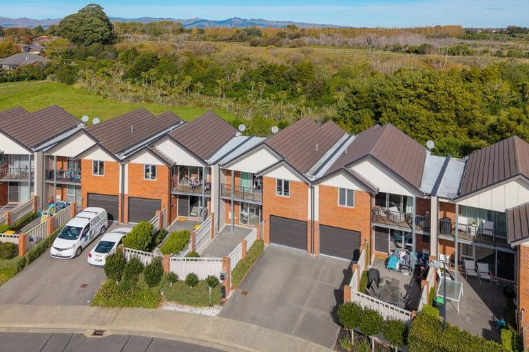 Photo of property in 18 Henley Green, Northwood, Christchurch, 8051