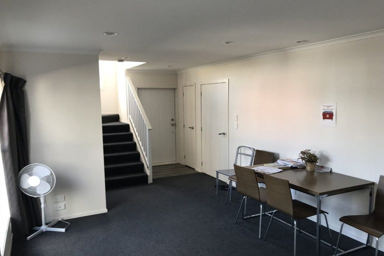 Photo of property in 3 Somerset Street, Brooklands, New Plymouth, 4310