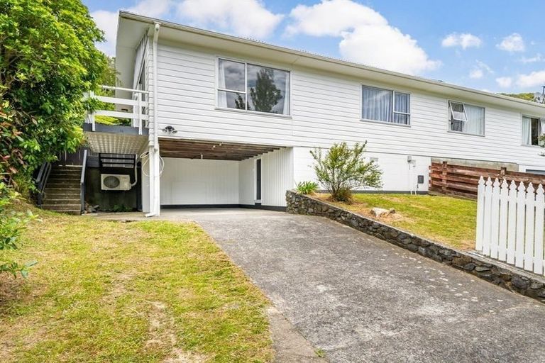 Photo of property in 71b Holland Street, Wainuiomata, Lower Hutt, 5014