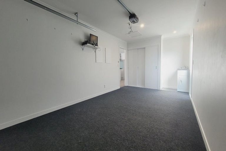 Photo of property in 26 Karearea Avenue, Kenepuru, Porirua, 5022