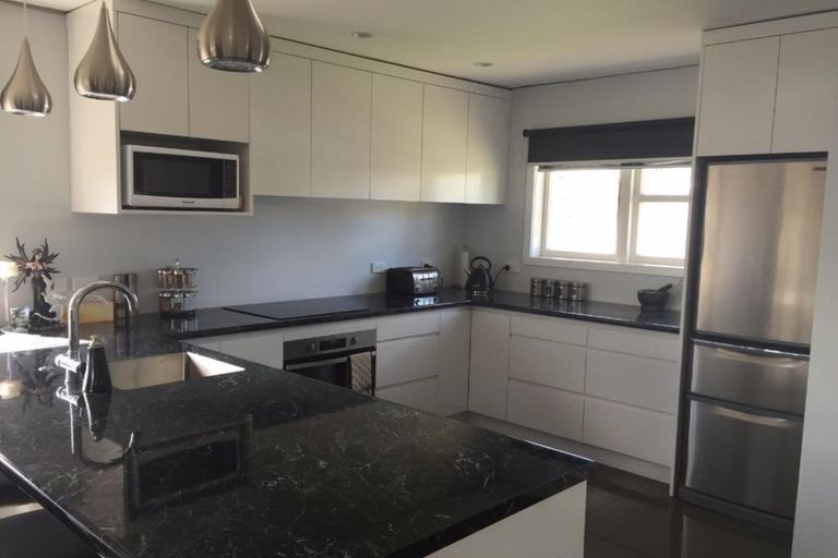 Photo of property in 43 Beach Road, Pahurehure, Papakura, 2113
