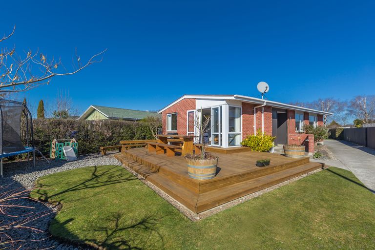 Photo of property in 135 Ohoka Road, Kaiapoi, 7630