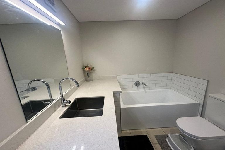 Photo of property in 9 Nugget Avenue, Hobsonville, Auckland, 0616