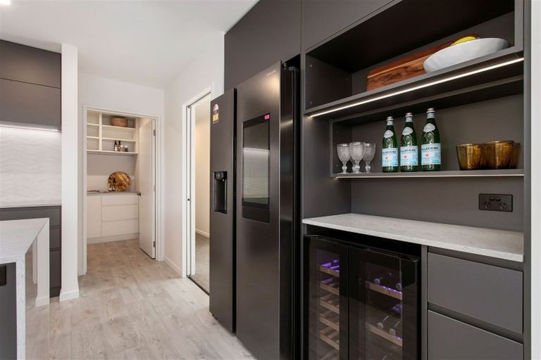 Photo of property in 92 Leistrella Road, Hoon Hay, Christchurch, 8025