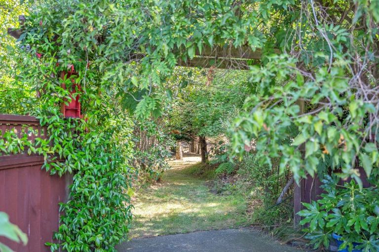 Photo of property in 21 Emma Drive, Manakau, Levin, 5573