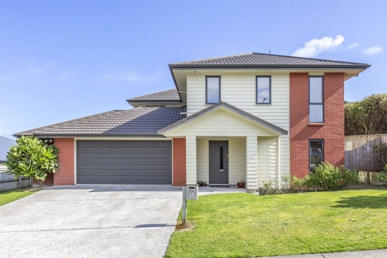 Photo of property in 78 Aotea Drive, Aotea, Porirua, 5024