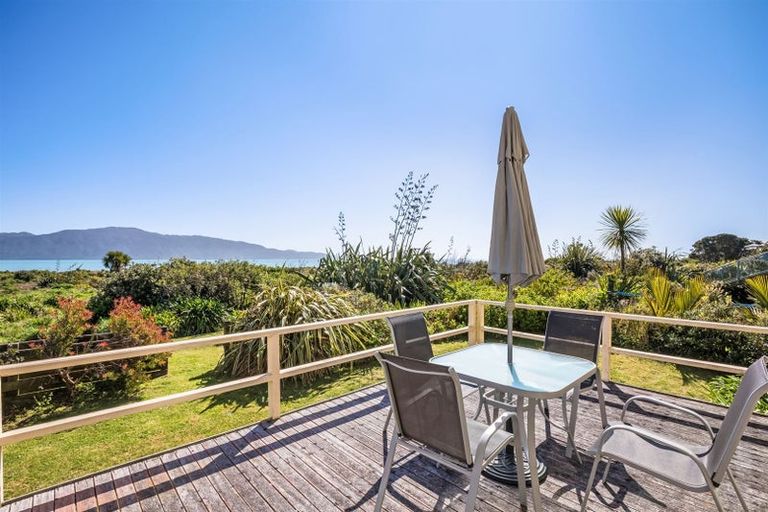 Photo of property in 91 Manly Street, Paraparaumu Beach, Paraparaumu, 5032