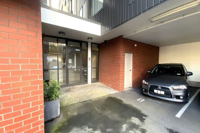 Photo of property in Nouvo Apartments, 1d/21 Rugby Street, Mount Cook, Wellington, 6021